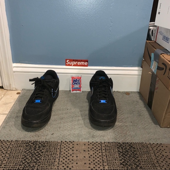 Air Force 07’ 1 black and photo blue. Sz 11 - Picture 2 of 4